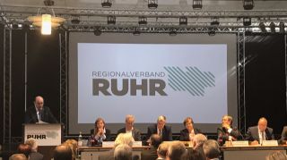 CDU-Fraktionsvorsitzender Roland Mitschke während seiner Rede vor der Verbandsversammlung